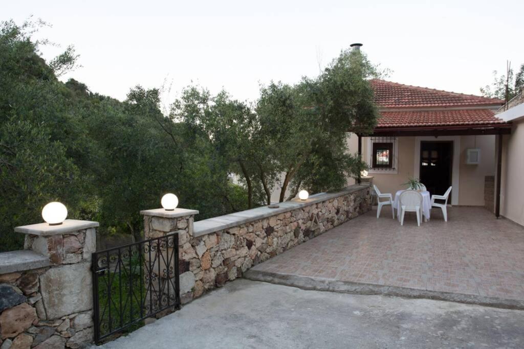 Serenity Resort Vrisai Luaran gambar