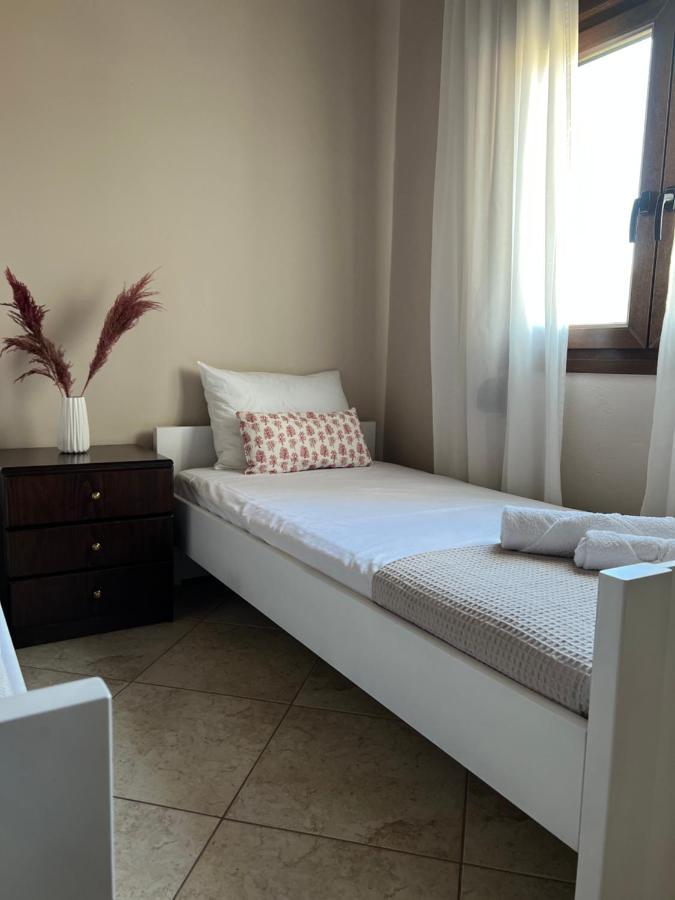 Serenity Resort Vrisai Luaran gambar