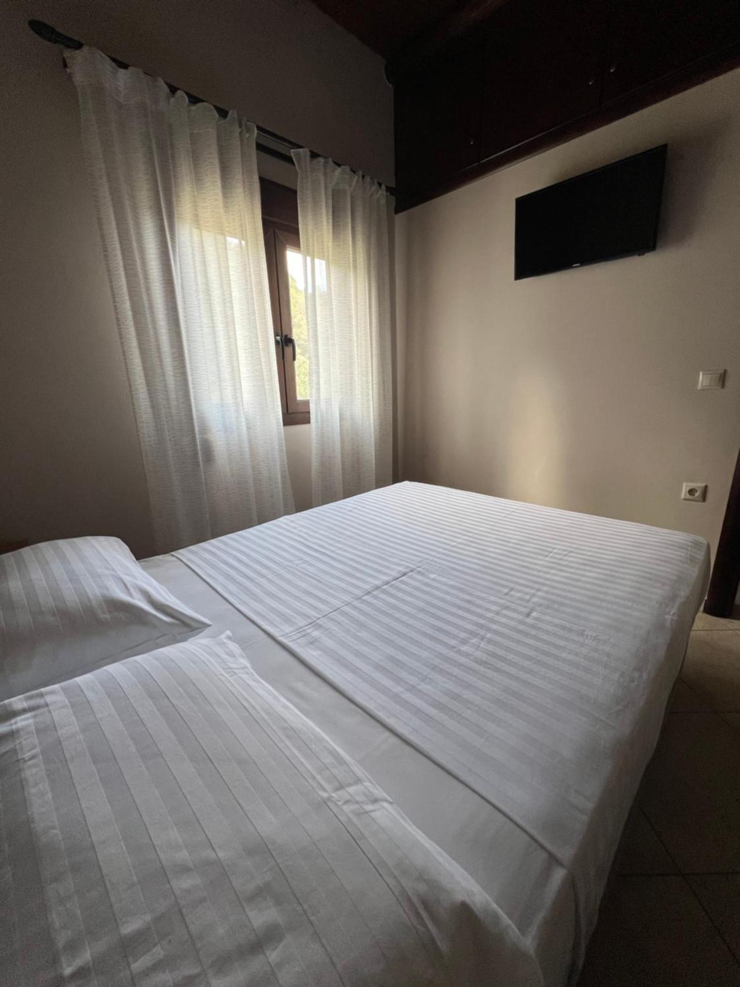 Serenity Resort Vrisai Luaran gambar